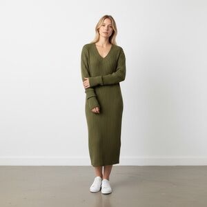 STITCHDROP Foundation V-Neck Sweater Dress Olive Size M #1308 NWT